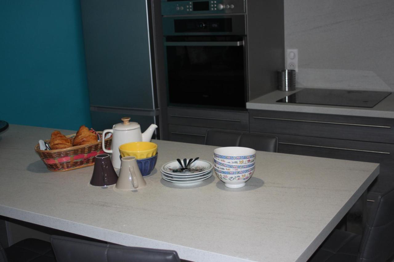 Holiday home Maison Du Port, A 100 M De La Jusqu'a 9 Personnes *